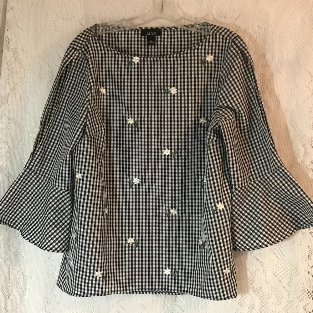 Alyx Beautiful Detailed Summer Top Slit On Arms And Wide Bottom Sleeves Size L